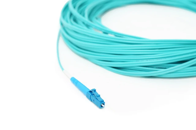 Opticis Fiber-Optic Cable — внешний вид